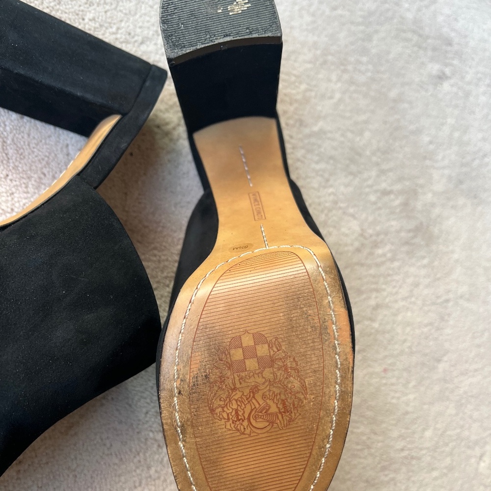 Shoe